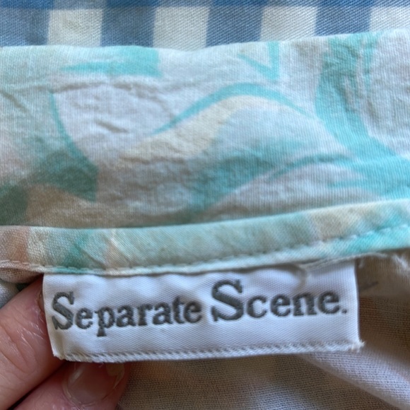 Vintage Floral Button Down - Picture 3 of 3